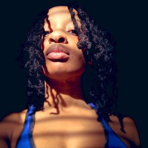 Meet your Posher, Ebony